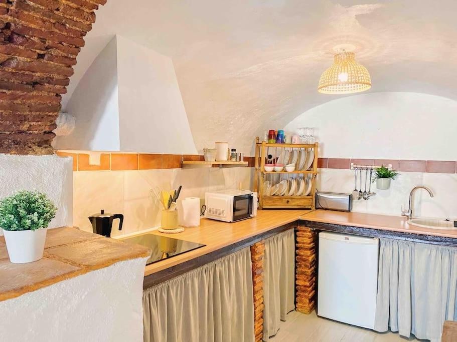 La Palmera. Casa Rural Con Piscina Privada. Benadalid Exteriör bild